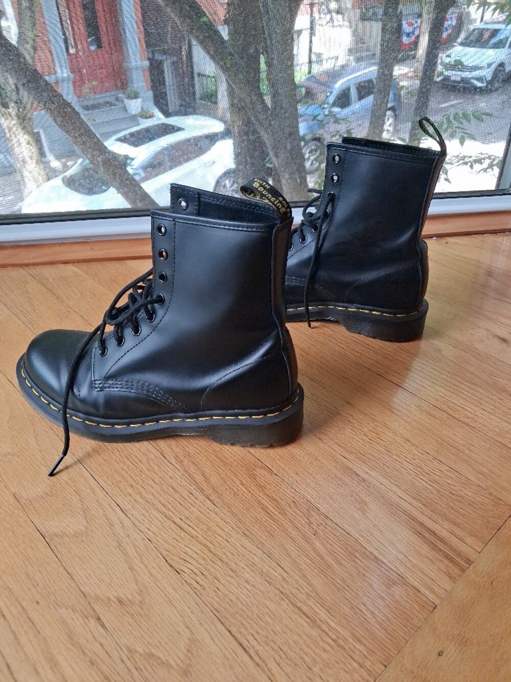 Dr. Martens 1460 Black Leather 8 Eye Combat Boots Women’s US 9; UK 7; EU 41 Exce